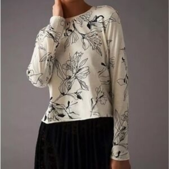 Maeve by Anthropologie Black & White Floral Long Sleeve Crop Top - Picture 2 of 5